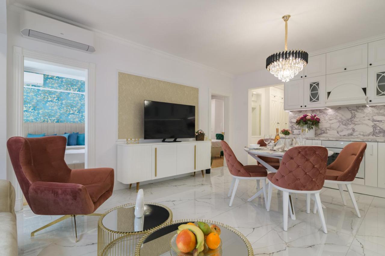 Лукс На Море Luxury Apartment In Downtown With Garage Varna Exteriér fotografie